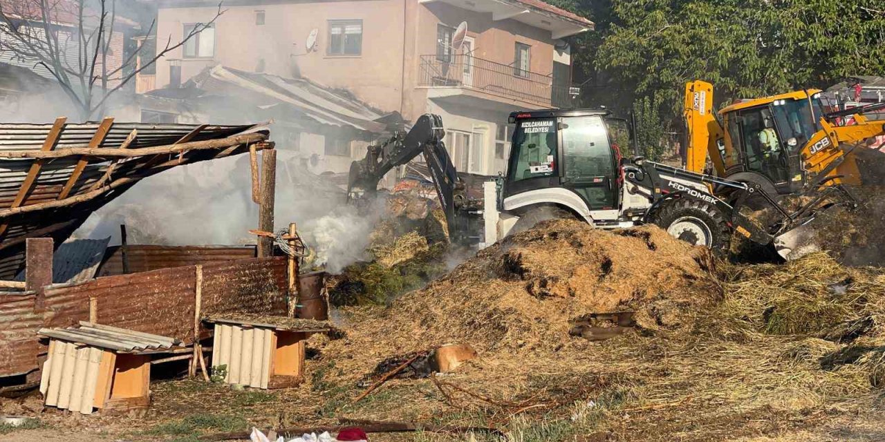 Ankara’da besi çiftliğinde yangın