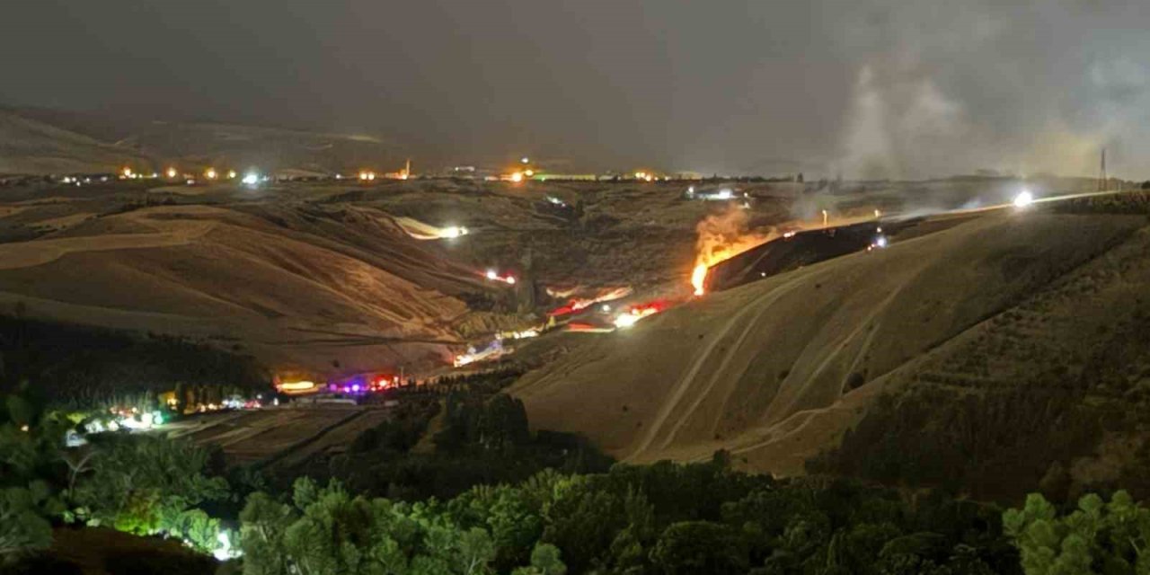 Eymir Gölü yakınlarındaki otluk alanda çıkan yangın söndürüldü
