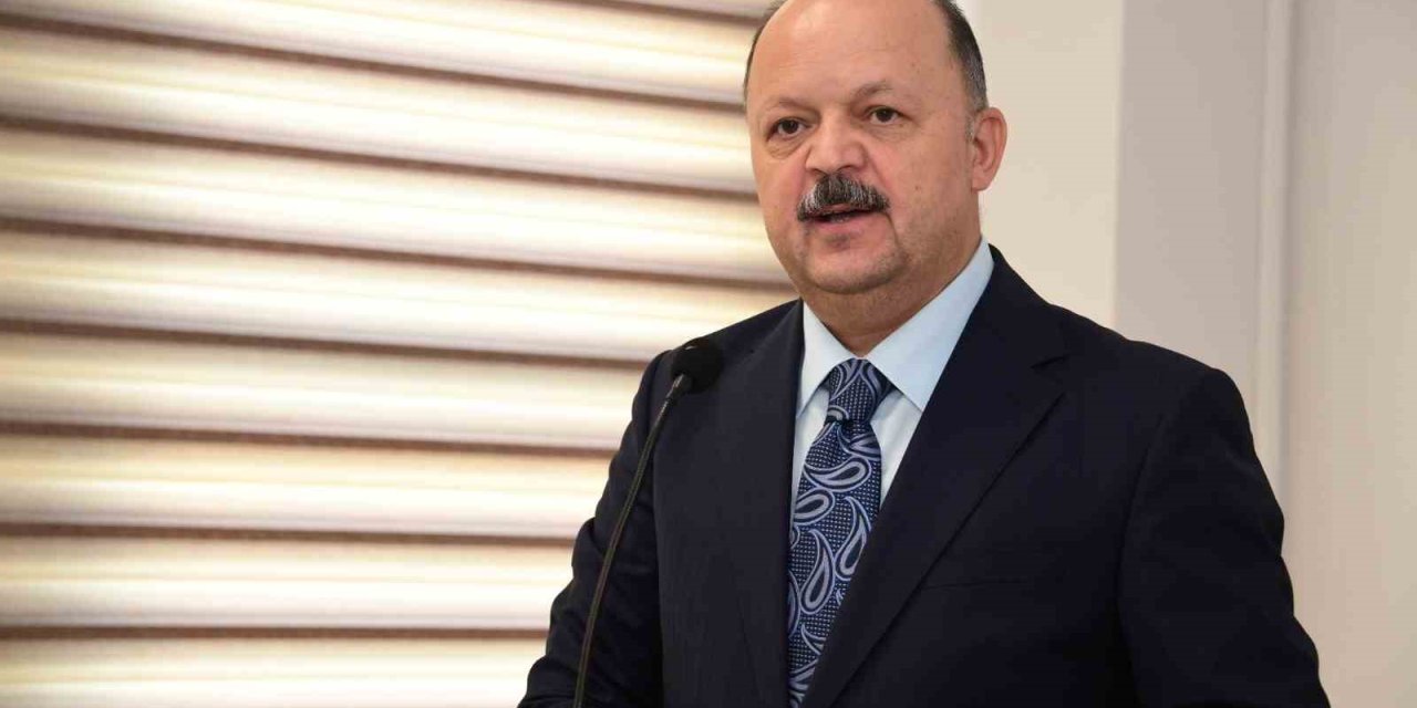 Vali Dallı: "Yaşlılarımızın ülkeye katkı vermeye devam etmelerini sağlayacak imkanlar oluşturmak son derece önemli"