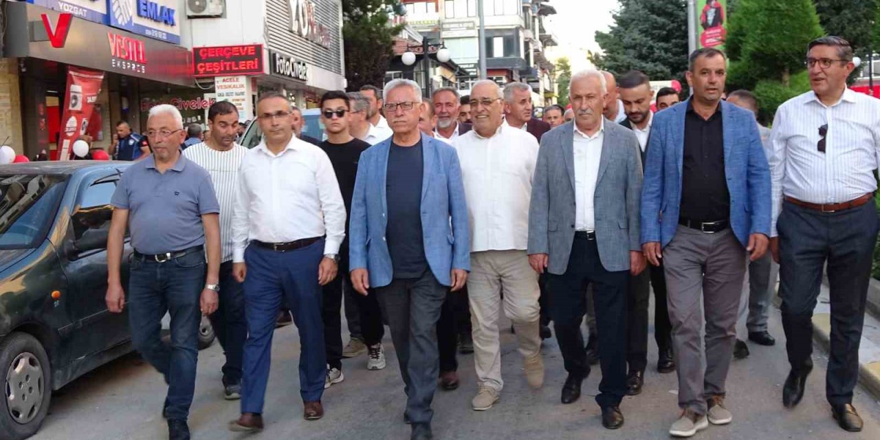 Yozgat’ta Sürmeli Şenlikleri kortej yürüyüşü ile başladı