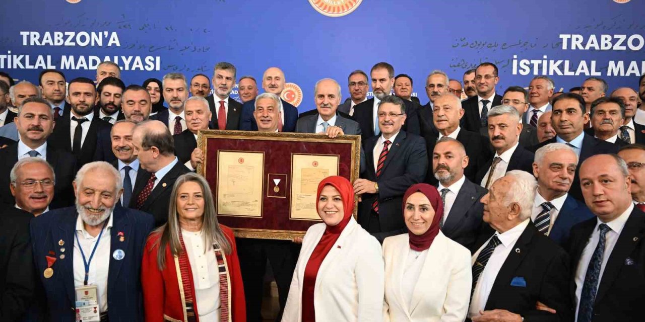 Trabzon’a İstiklal Madalyası verilmesi töreni
