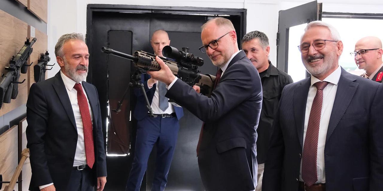 Letonya Savunma Bakanı’ndan MKE’ye ziyaret