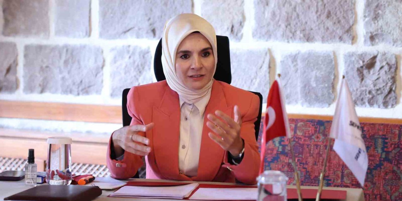 Aile ve Sosyal Hizmetler Bakanı Göktaş, Türkiye Şehit Yakınları ve Gaziler Dayanışma Vakfının Mütevelli Heyeti ile toplantı gerç