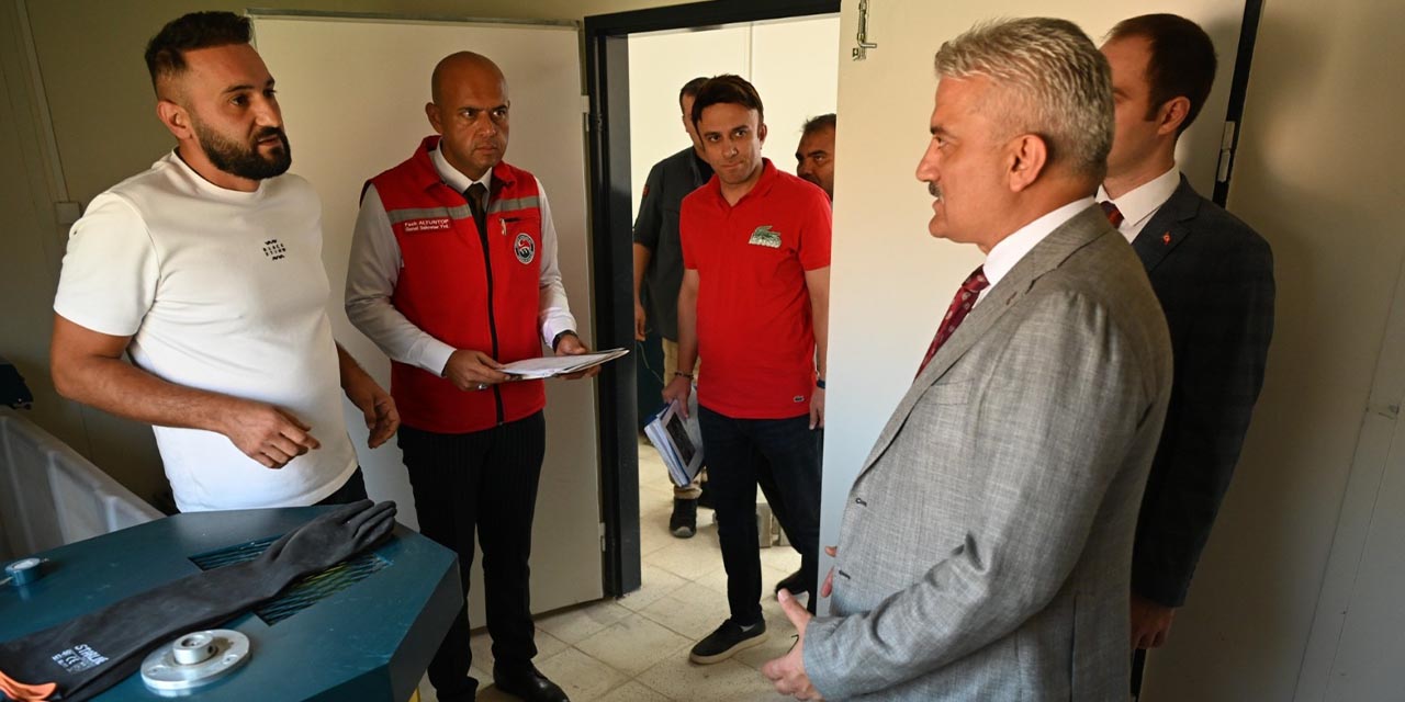 Kırıkkale’de bu fabrika günlük 2 bin m² kilit parke üretiyor