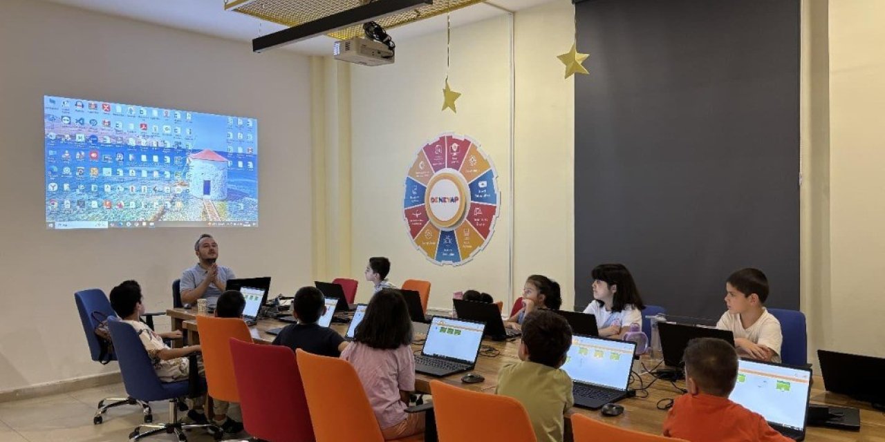 Bilim Sincan’da yaz dolu dolu geçiyor