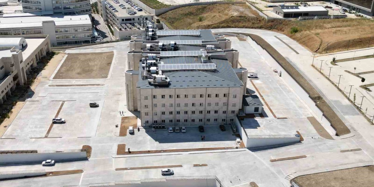 Kastamonu Üniversitesi Diş Hekimliği binasında sona gelindi