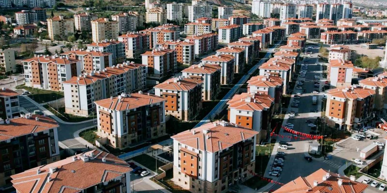 Bakan Kurum’dan Elazığ’a ’Hemşehrilik’ teşekkürü