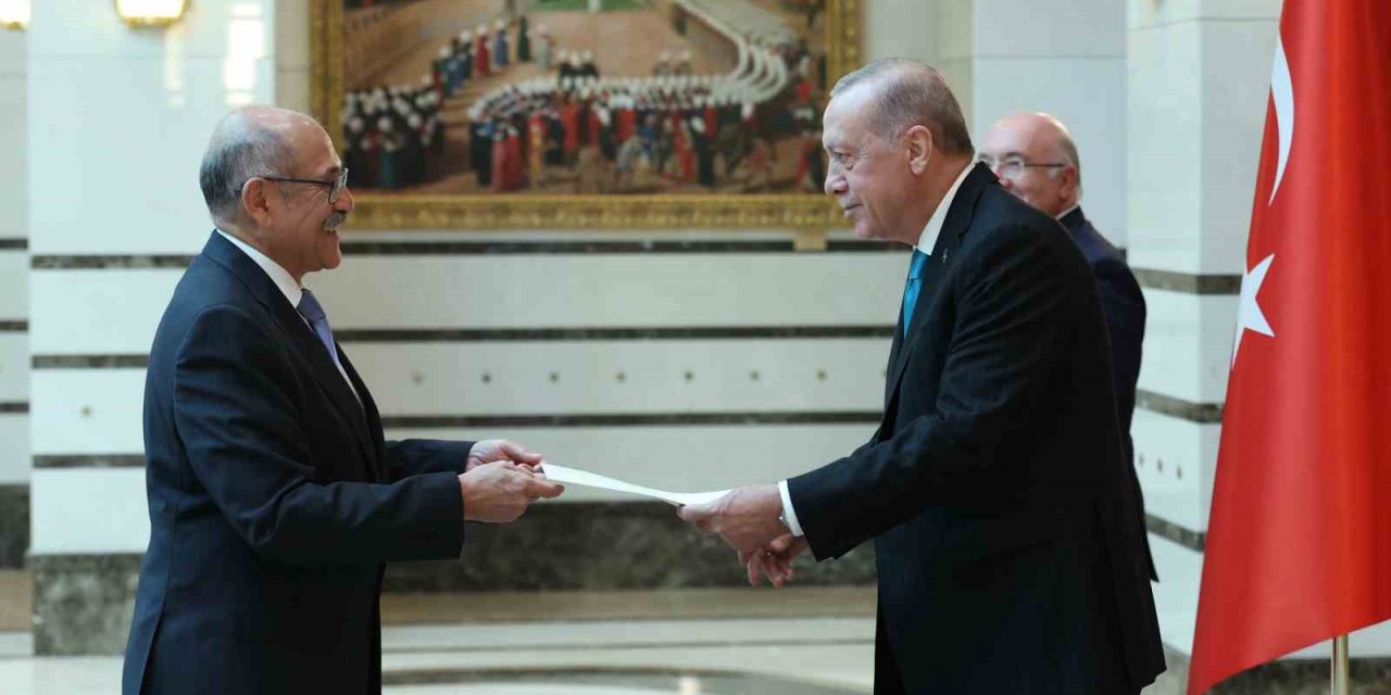 Cumhurbaşkanı Erdoğan, 4 ülkenin büyükelçisini kabul etti