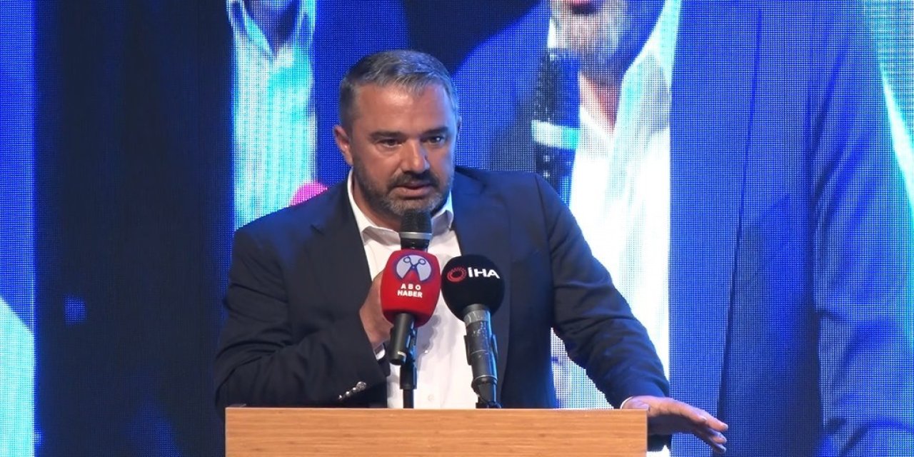 Ankara’da 400’e yakın berbere anatomik saç kesimi ve sosyal medya eğitim semineri