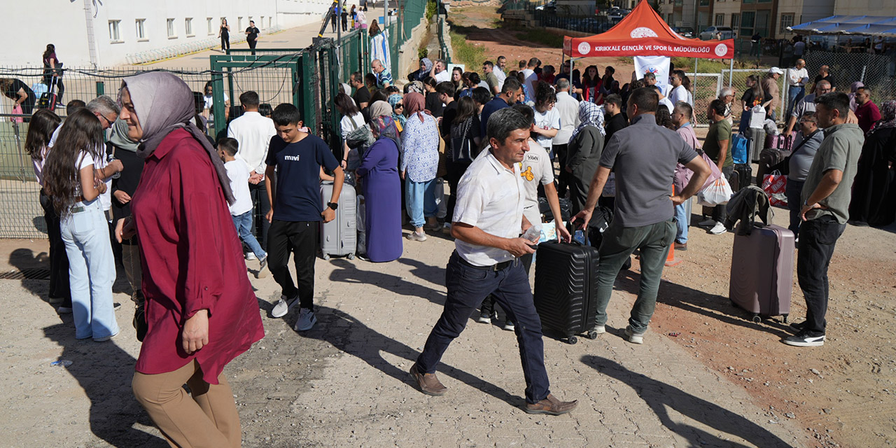 Üniversite öğrencileri ile ilçe nüfusu ikiye katlandı