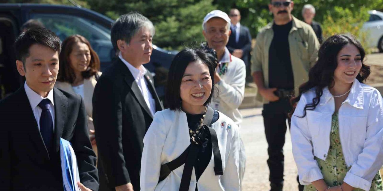 Japonya Altes Prensesi Mikasa, Kırşehir’de Japon Anadolu Arkeoloji Enstitüsü’nü ziyaret etti