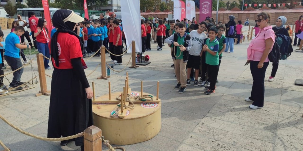 Kırşehir’de Geleneksel Oyunlar Şöleni yapıldı