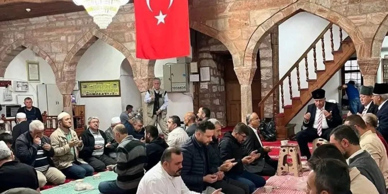 Ankara’da gaziler sabah namazında buluştu