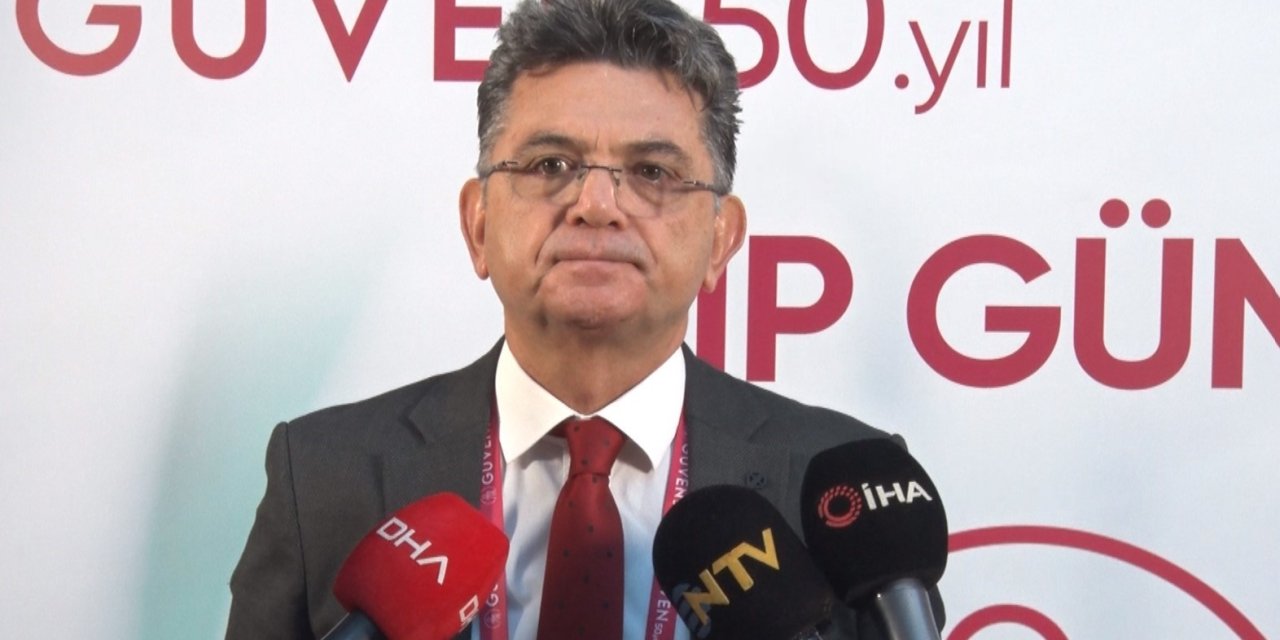Prof. Dr. Sönmez: "Bugün konuştuğumuz bütün kronik hastalıkların çözümü, obezitenin çözümüyle ilgili"