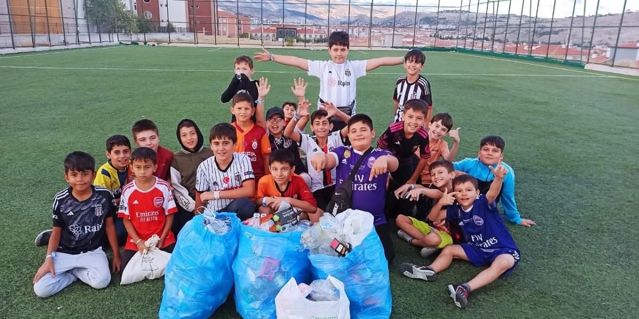 Beypazarı Diyanet Gençlikten örnek çevre temizliği