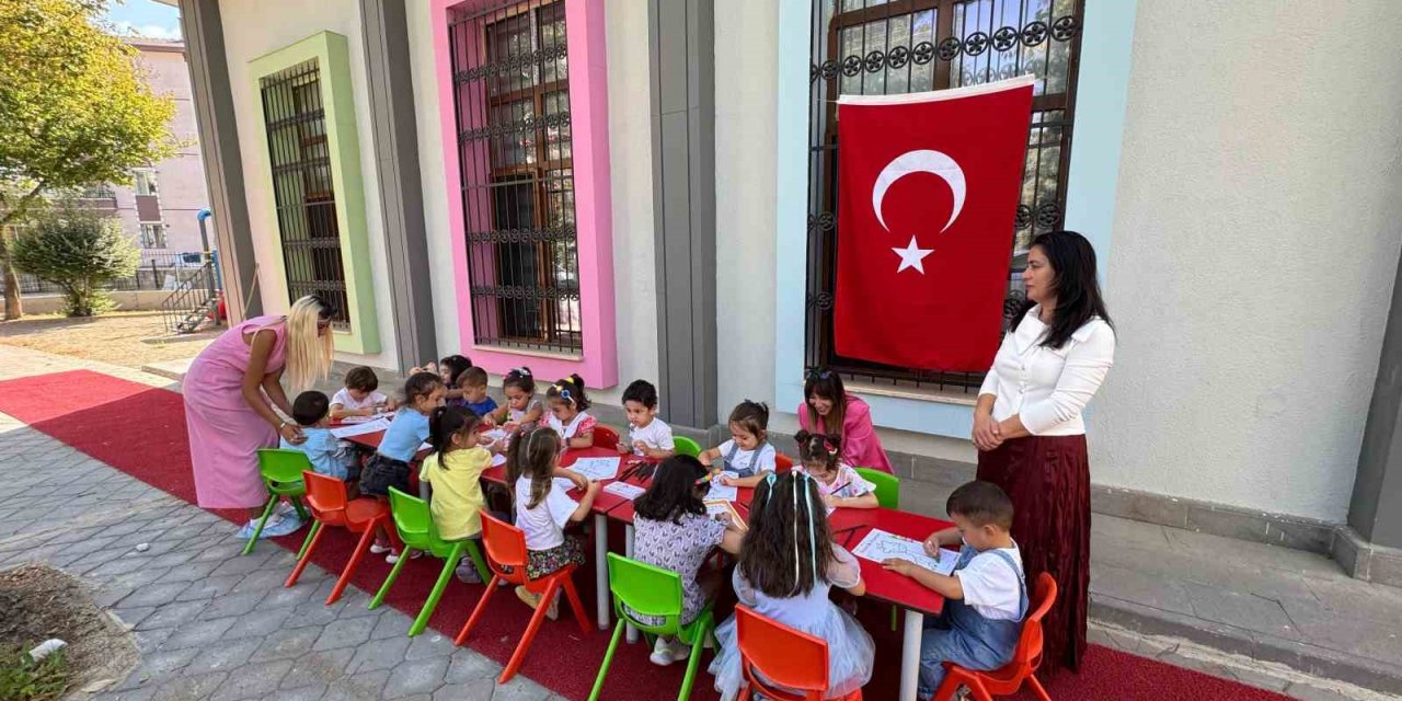 Sincan Belediyesi’nin yaptığı kreşlerde yeni eğitim dönemi başladı