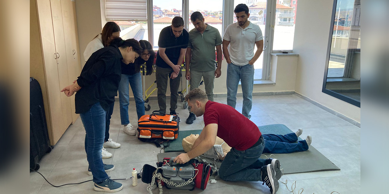 Sağlık personeline temel eğitim programı