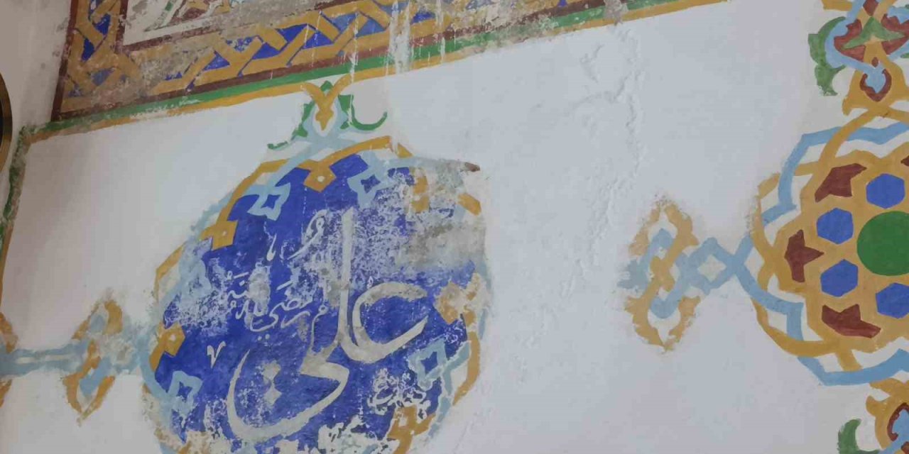 Ahi Evran’ın emaneti tehlikede: Camide bakımsızlık alarm veriyor