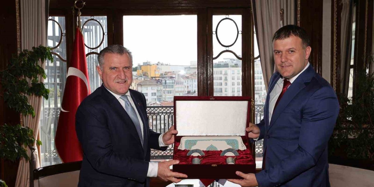 Bakan Bak Sırbistanlı mevkidaşı Memic’i İstanbul’da ağırladı