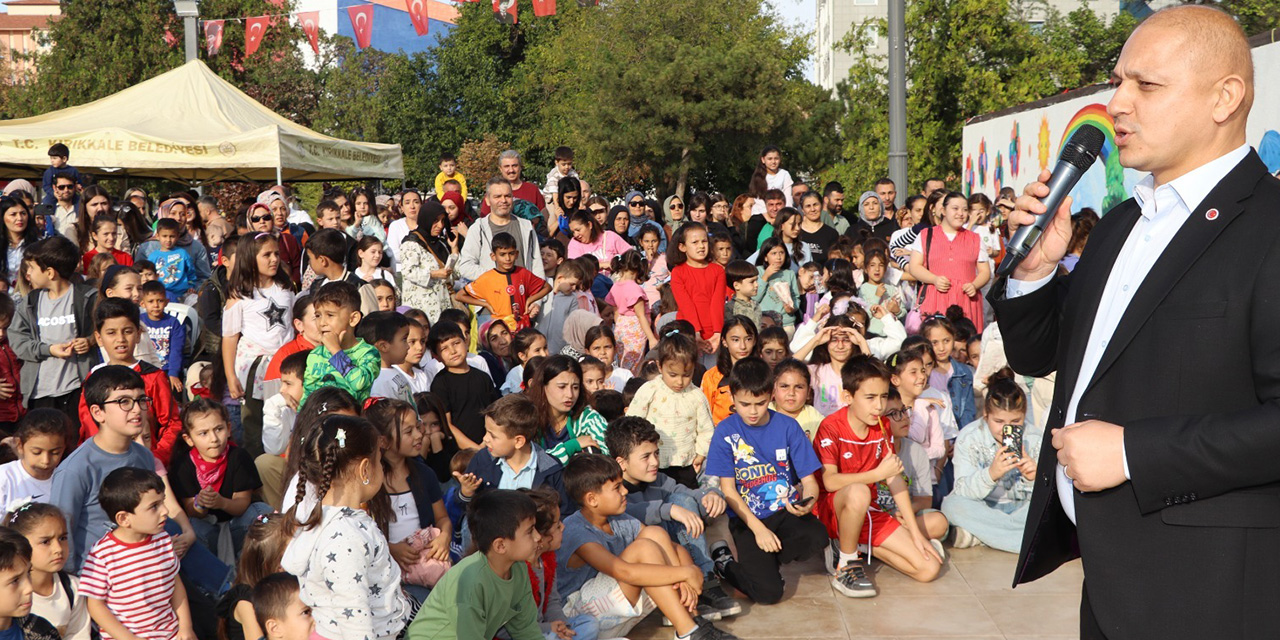 Çocuk şenliği renkli görüntülere sahne oldu