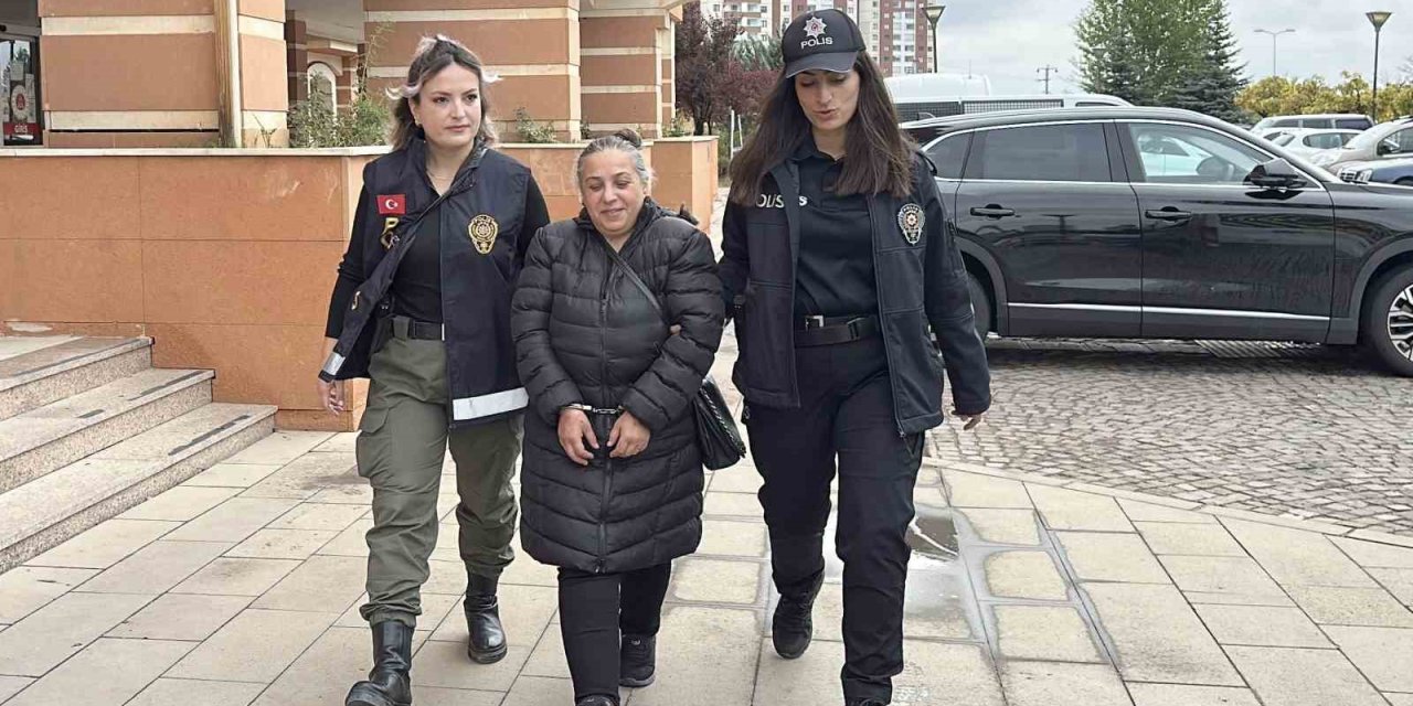 Bir gün boyunca evde yalnız bıraktığı bebeğinin ölümüne sebep olan kadına 22 yıl hapis cezası