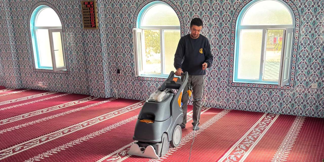 Köylerin camileri temizleniyor