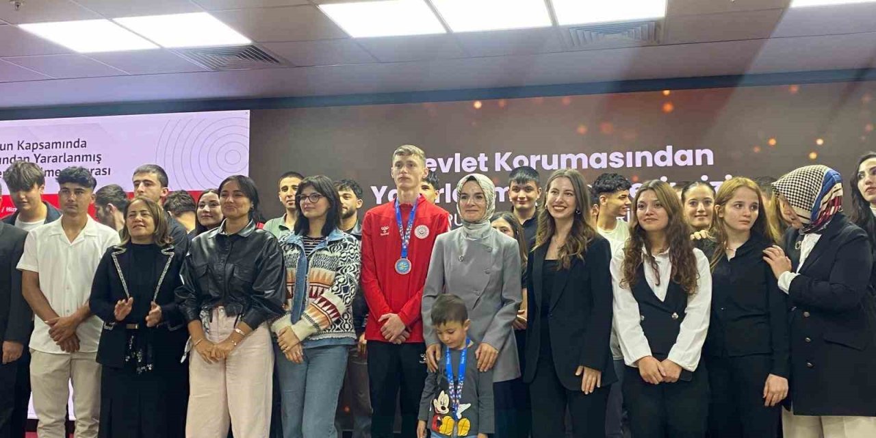 Devlet korumasındaki 742 genç kamu kurumlarına atandı