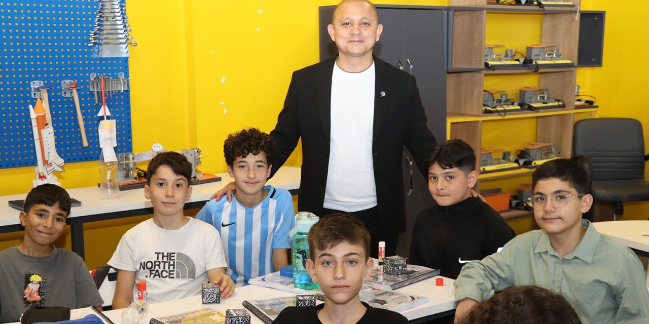 Başkan Önal: “Geleceğin bilim insanları bu sıralardan yetişiyor”