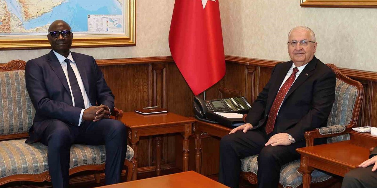 Bakan Güler, Senegal Silahlı Kuvvetler Bakanı Birame Diop’u kabul etti