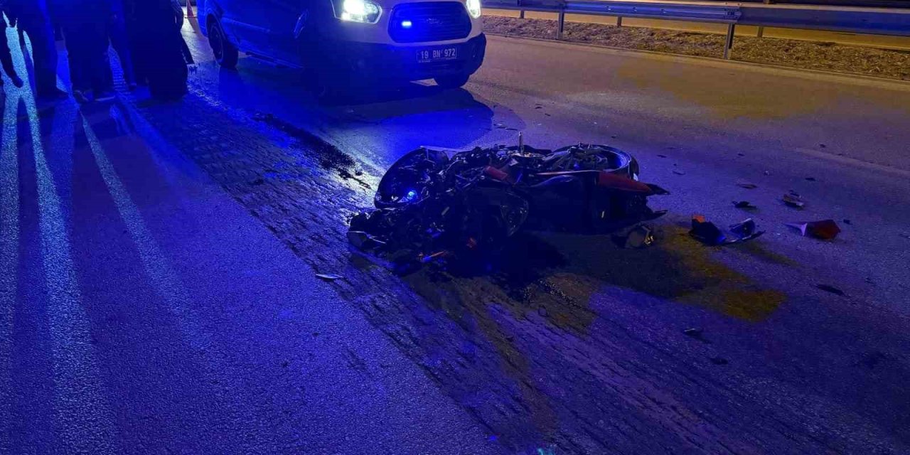 Çorum’da tıran çarpan motosikletin sürücüsü hayatını kaybetti