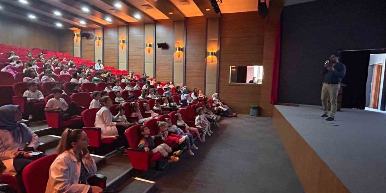 Beypazarı’nda ilköğretim öğrencilerine yönelik ağız ve diş sağlığı farkındalık eğitimi