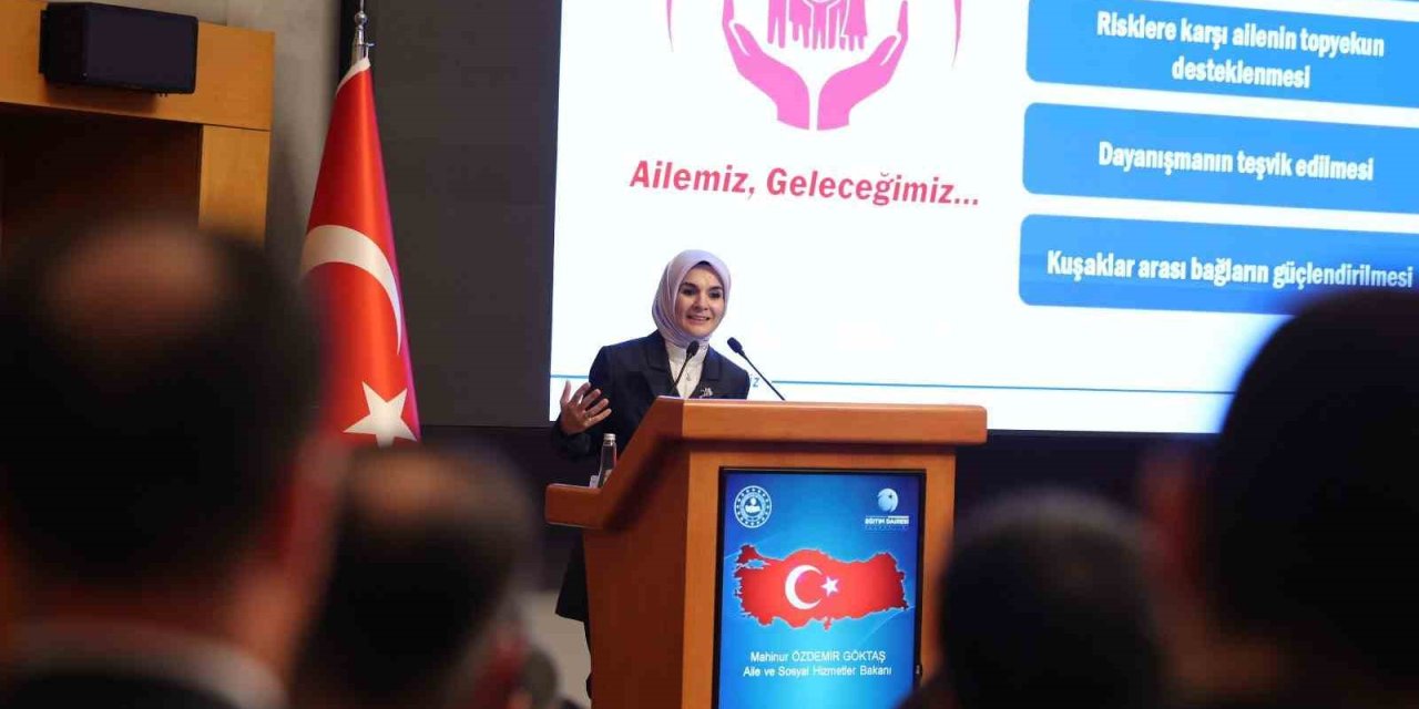 Bakan Göktaş: "Kaymakamlarımız, sosyal hizmetlerimizin her kesime hızlı ve doğru şekilde ulaştırılmasında köprü görevi görüyor"