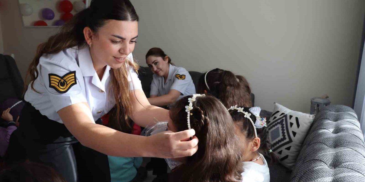 Yozgat İl Jandarma Komutanlığı kız çocuklarını unutmadı