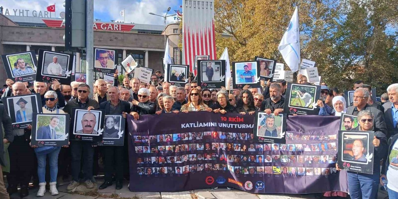 Ankara Garı saldırısında hayatını kaybedenler 10’ncu yılında törenle anıldı
