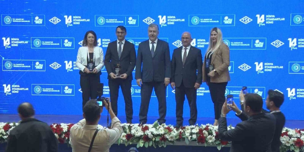 Dönmez: "Geleceğe emin adımlarla yürümeye devam ediyoruz"