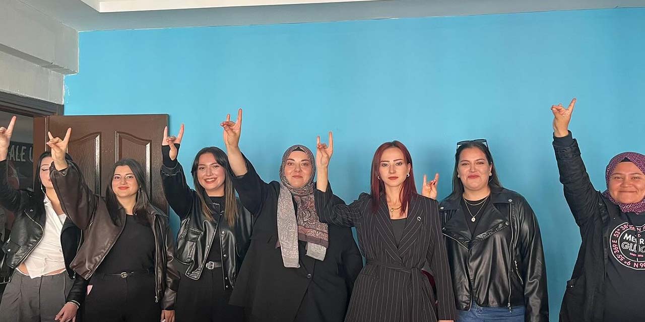 Asenalardan Doğu Türkistan ve Filistin semineri