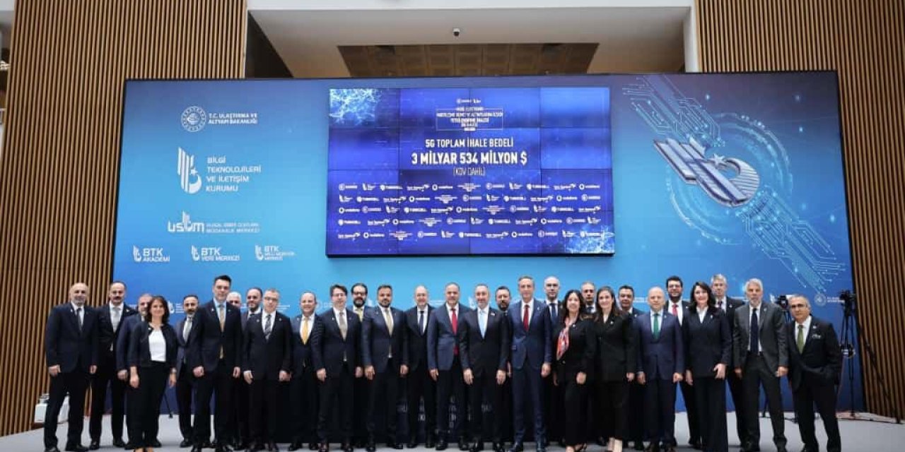 Bakan Uraloğlu: "Türkiye’yi iletişimde ileriye taşıyacak 5G ihalemizi gerçekleştirdik"