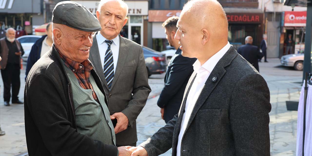 Başkan Ahmet Önal, esnaflarla bir araya geldi