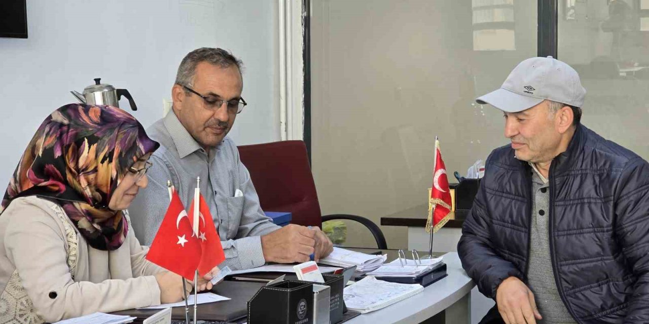 Erkeklere yakıştırılan muhtarlık mesleğinin, Yozgat’taki iki kadın temsilcisinden biri