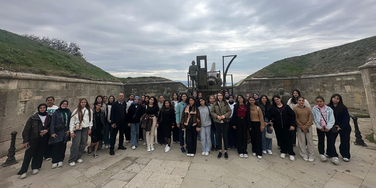 110. Yılında 110 Bin Gençle: Bir Destandır Çanakkale!