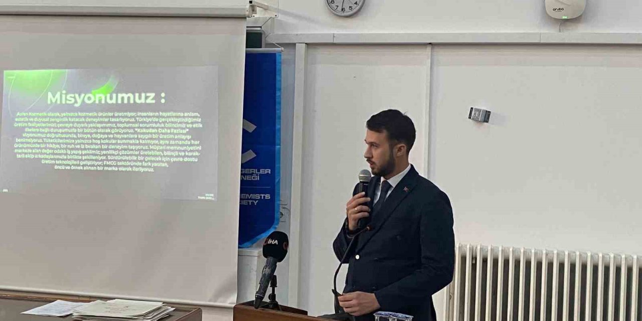 Ankara Üniversitesinde Kimya öğrencilerine ‘Beyaz Önlük Töreni’