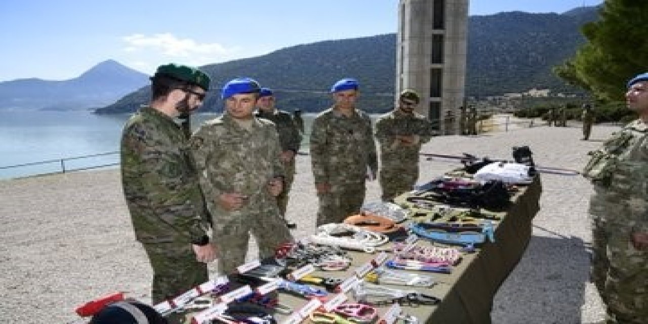 İspanya Silahlı Kuvvetleri heyeti, Dağ, Komando Okulu ve Eğitim Merkezi Komutanlığını ziyaret etti