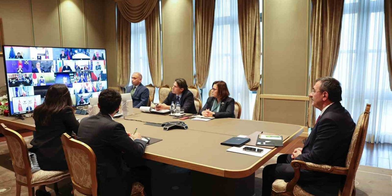 Cumhurbaşkanı Yardımcısı Yılmaz: "Türkiye olarak, adil ve kalıcı barış için diplomatik çabaları desteklemeye devam edeceğiz"