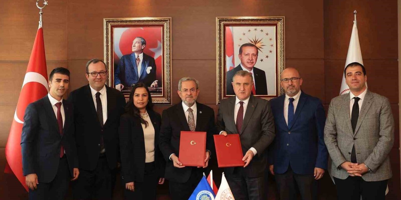 GSB ile Ankara Üniversitesi Geliştirme Okulları arasında iş birliği