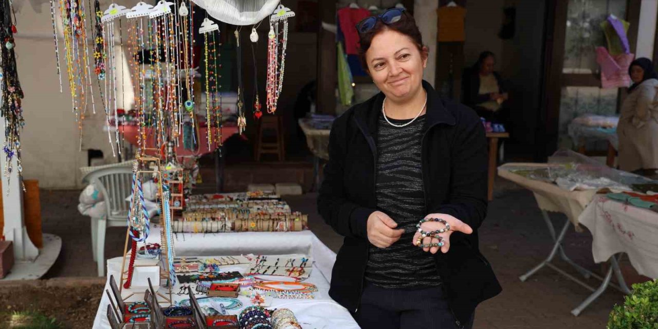 Stres ve kaygı yönetiminde yeni trend: Doğal taş bileklik