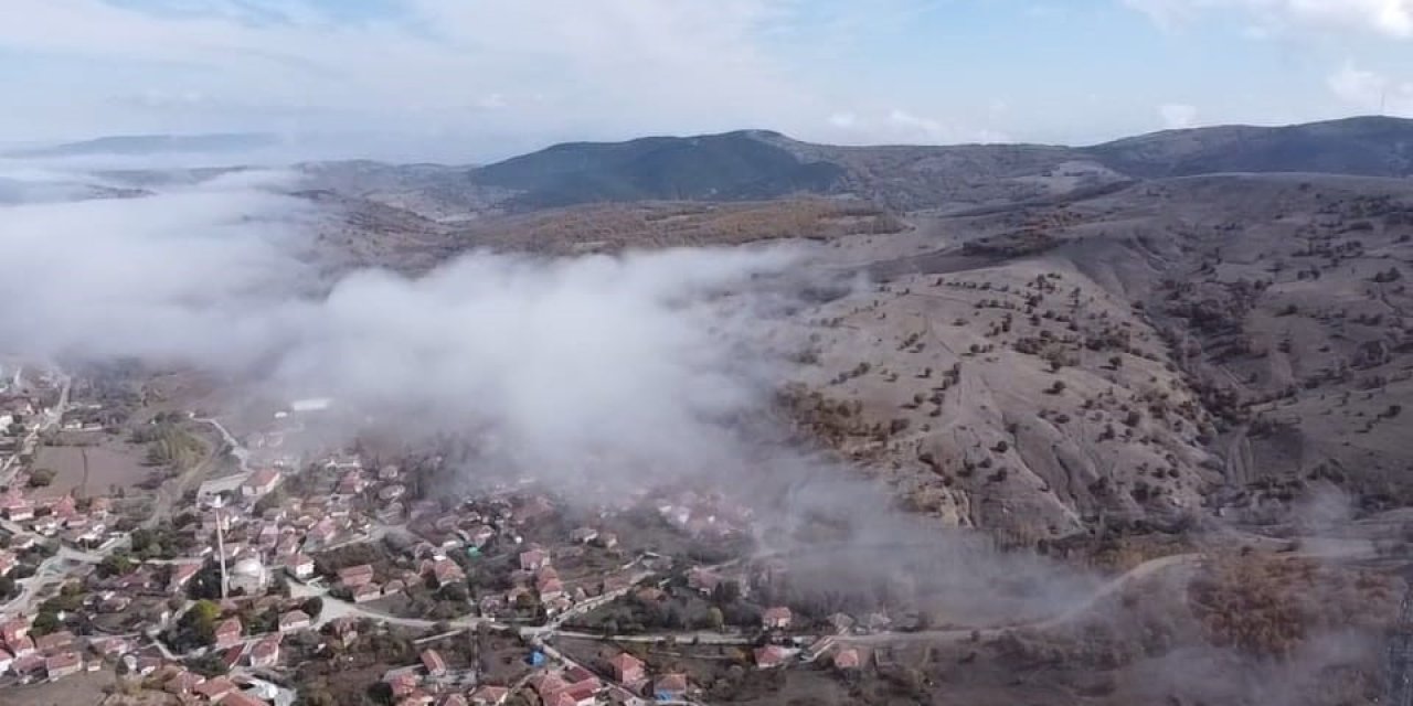 Gökyüzünü kaplayan sis, kartpostallık manzara oluşturdu