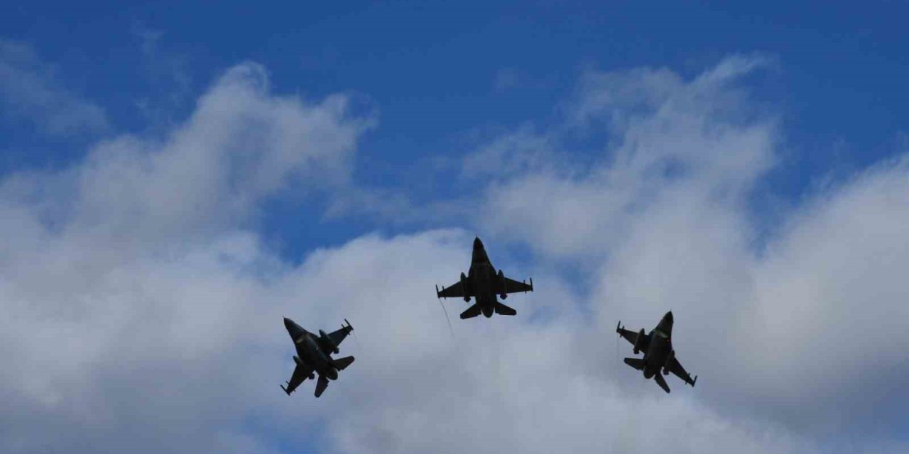 F-16’lar Çorum’da nefes kesti