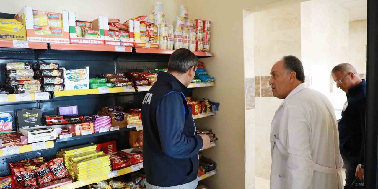 Çorum’da zabıta ekiplerinden okul kantinlerine denetim