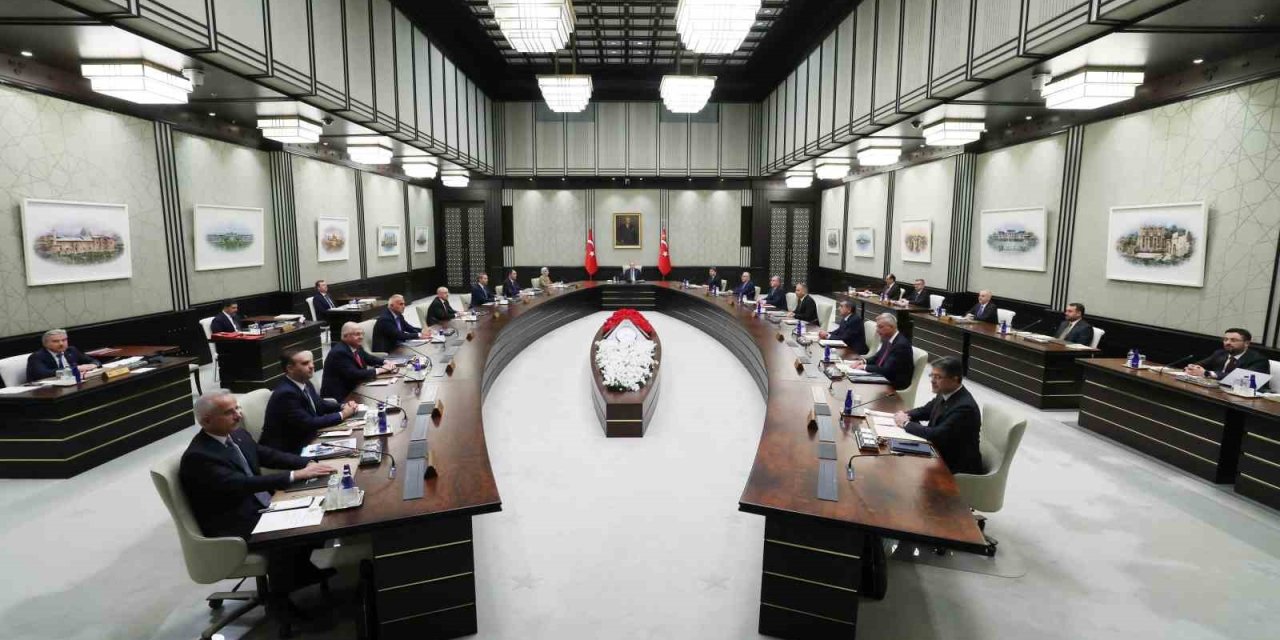 Cumhurbaşkanlığı Kabinesi, Cumhurbaşkanı Recep Tayyip Erdoğan başkanlığında Beştepe’de toplandı.