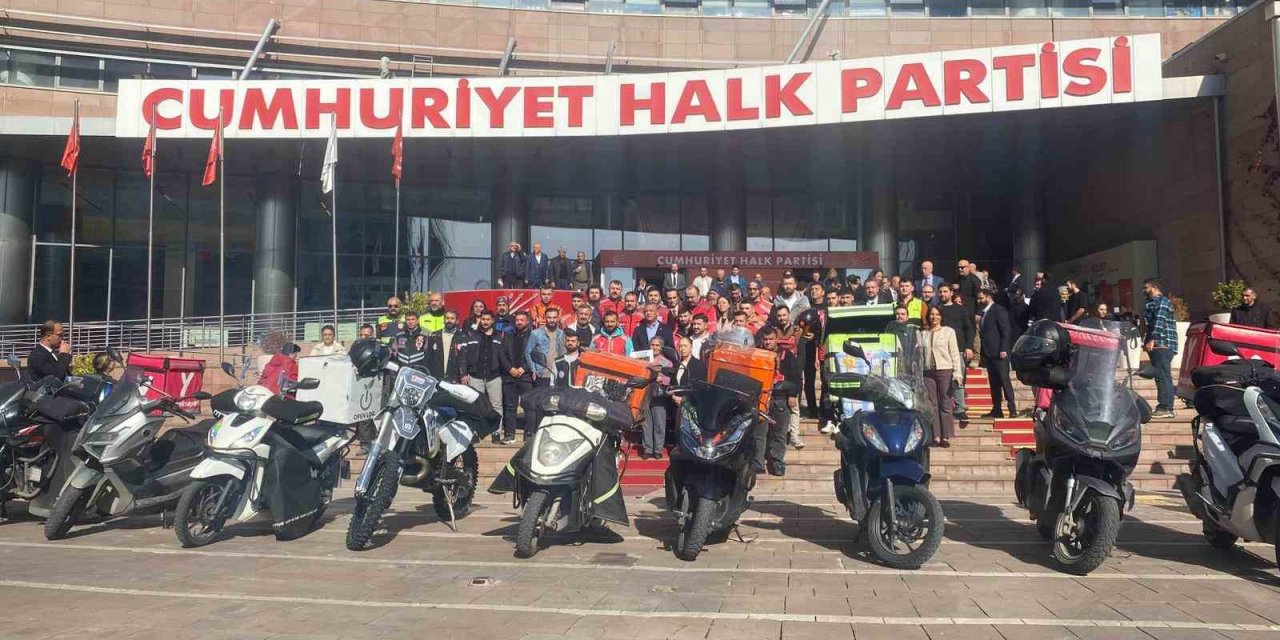 Özgür Özel: "Motokuryelere karşı anlayışlı olmak lazım, empati kurmak lazım"